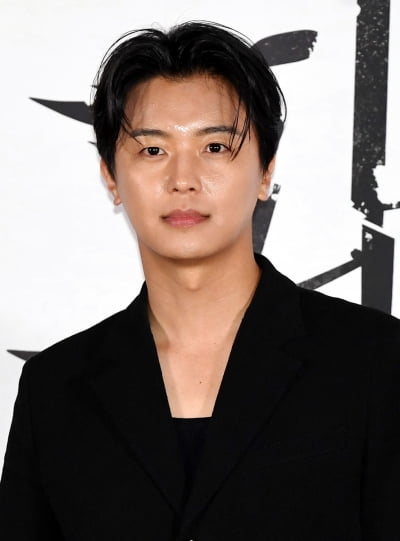 연우진, 연예인병 의혹 불거졌다…"모두가 너에게 집중하고 있다고 생각하는 거냐" ('뚜벅이')[종합]