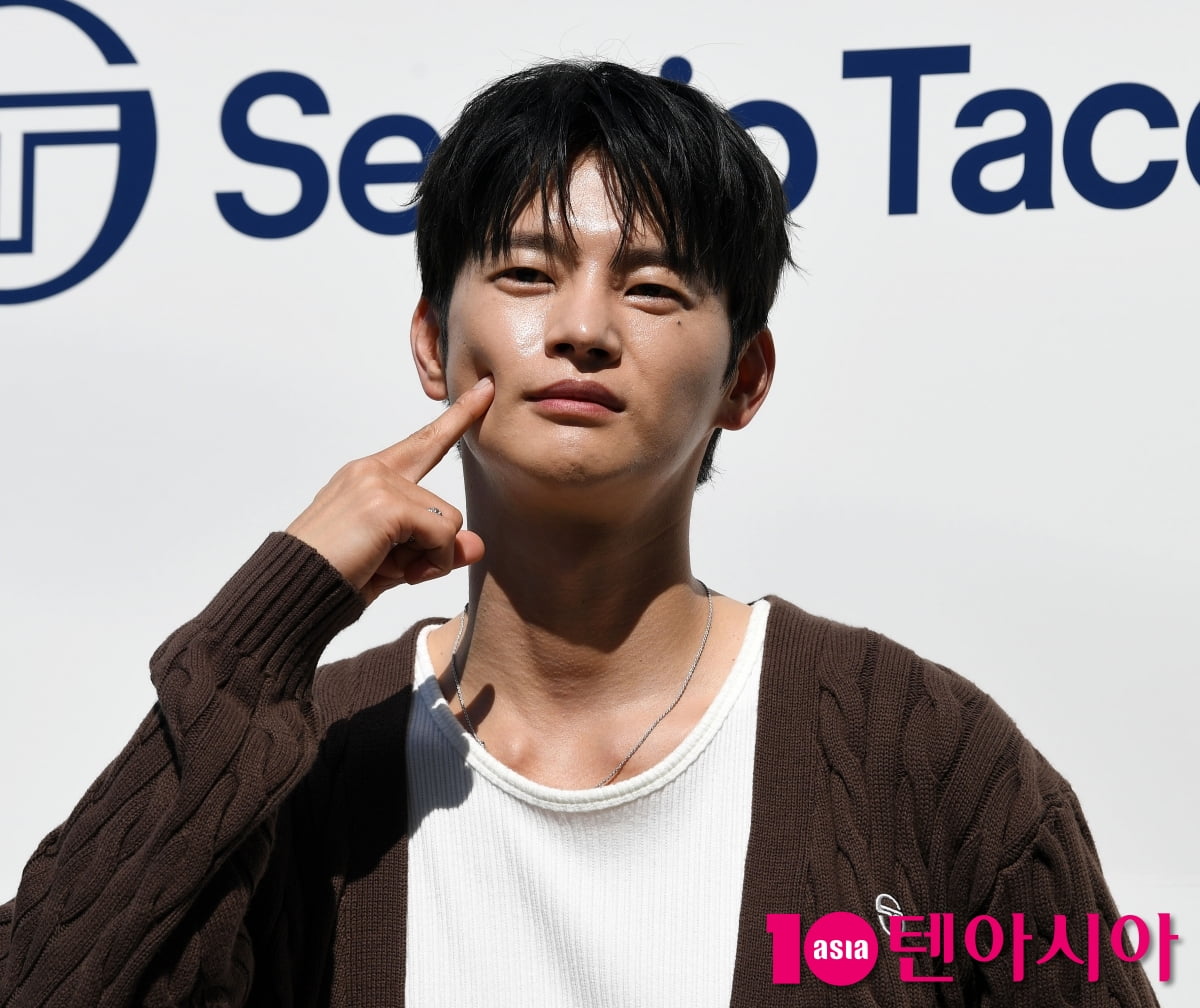 서인국, 머리부터 발끝까지 센스 가득...치명적인 윙크[TEN포토+]