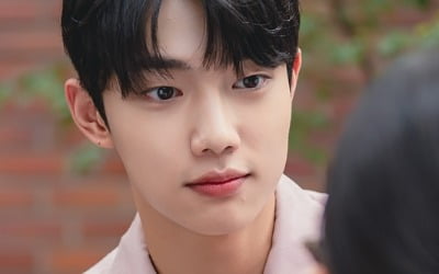 新ドラマ『スピリットフィンガーズ』、チョ・ジュンヨンの初スチールカット公開！