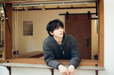 '187cm 75kg' 남주혁, 노윤서와 '핑크빛♥' 앞두고…분위기 미남으로 거듭난 비주얼
