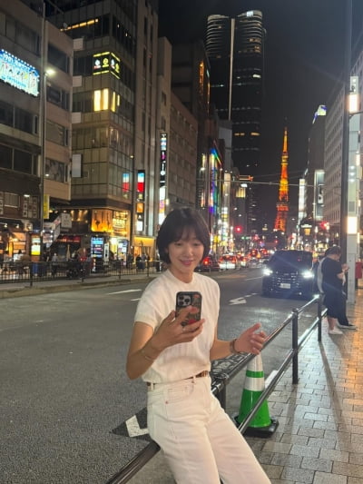 박신혜, 육아맘 맞아?...'35세' 나이 안 믿기는 비현실적 동안미모 '고등학생인 줄'