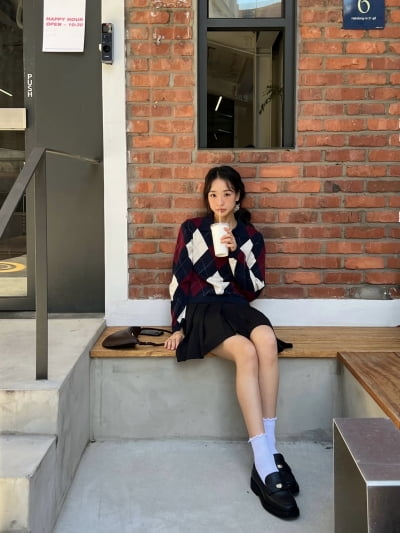 '9살 연상♥' 손연재, 진정 아들맘 비주얼 맞나…10대라 해도 믿을 양갈래 머리
