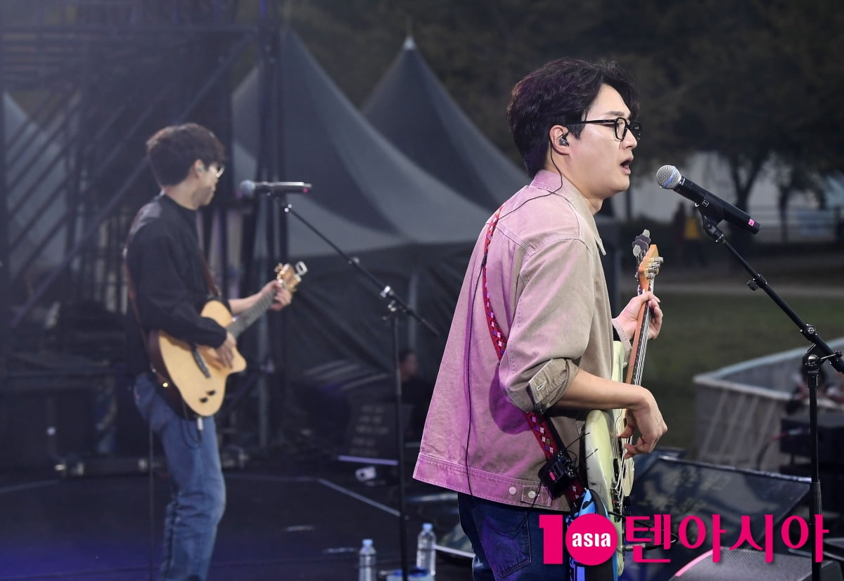 'ATA' 페퍼톤스, 남다른 음악색깔[TEN포토+]