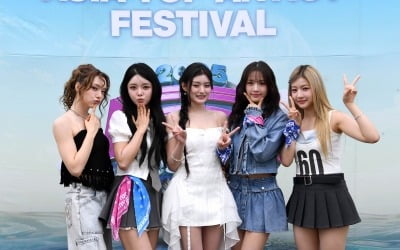 FIFTY FIFTY Captivates Audience at ATA Festival 2025 with Charming Performance