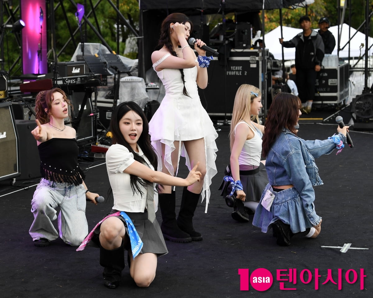 'ATA' 피프티피프티, 과즙미 팡팡 날리는 무대[TEN포토+]