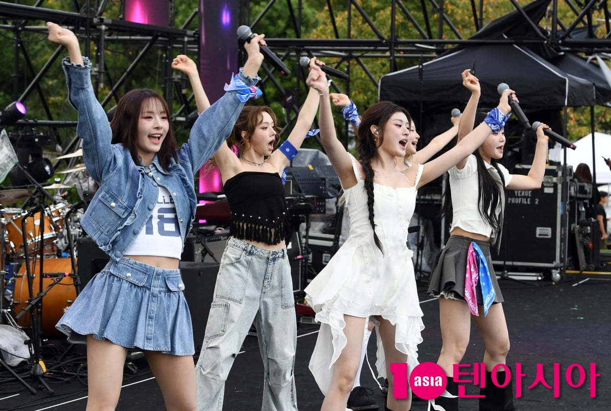 'ATA' 피프티피프티, 과즙미 팡팡 날리는 무대[TEN포토+]