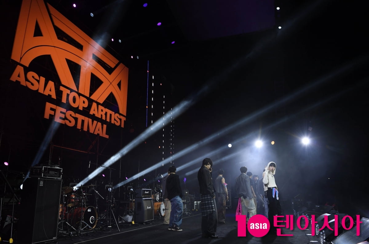 'ATA' 더보이즈, 섹시미 폭발[TEN포토+]