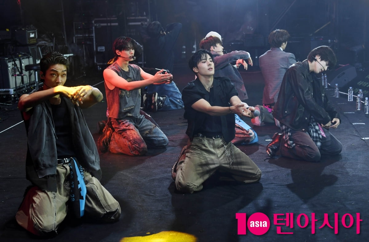 'ATA' 더보이즈, 섹시미 폭발[TEN포토+]