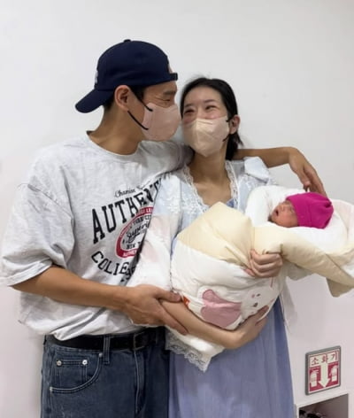 김지혜♥최성욱, 출산 '22일' 만에 쌍둥이 이름 등록했다…'넷째' 기대감 상승