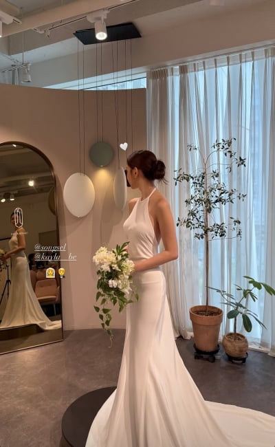 '러브캐처2' 송세라, 5월의 신부되나…결혼 발표 한 달 만에 드레스 셀렉