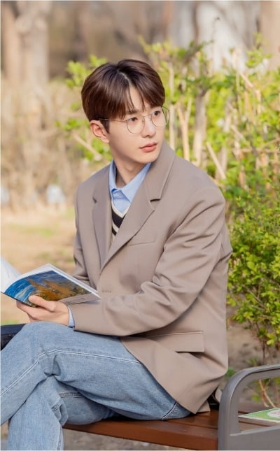 '골든차일드 탈퇴' 최보민, 반가운 소식 전했다…"한눈에 반할 만한 짝사랑 풀어낼 것" ('스프릿')
