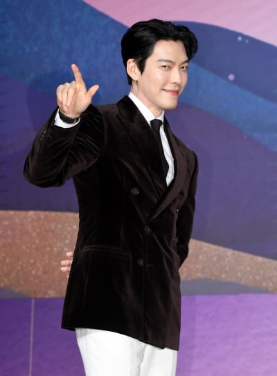 김우빈, 소원을 말해봐...너무 잘생긴 지니[TEN포토+]