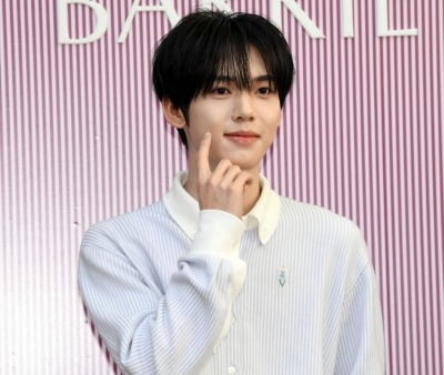 "꼬시러 왔다"…'미성년자' 한유진, 제로베이스원 월드투어 도중 과감한 발언