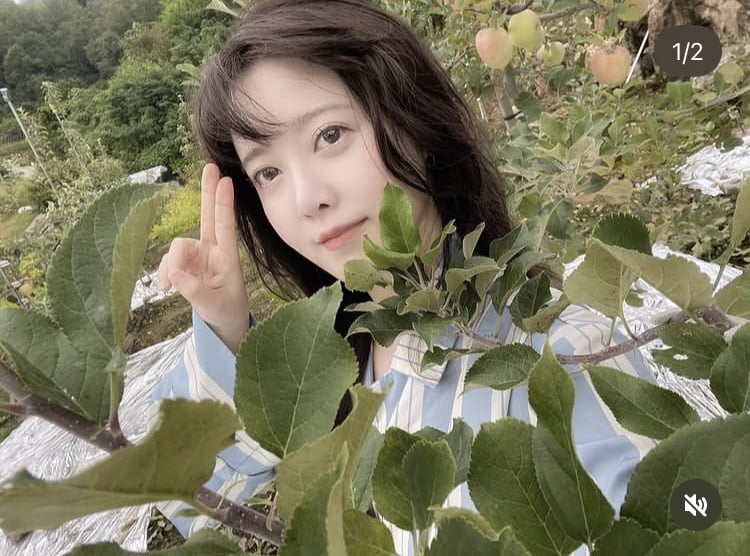 구혜선, 사과밭 그 소녀…파자마 입고 거리 활보