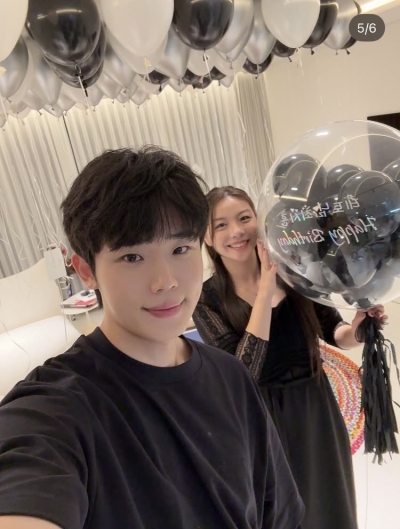 チェ・シフン、妻エイリーからのサプライズプレゼントで特別な誕生日を過ごす