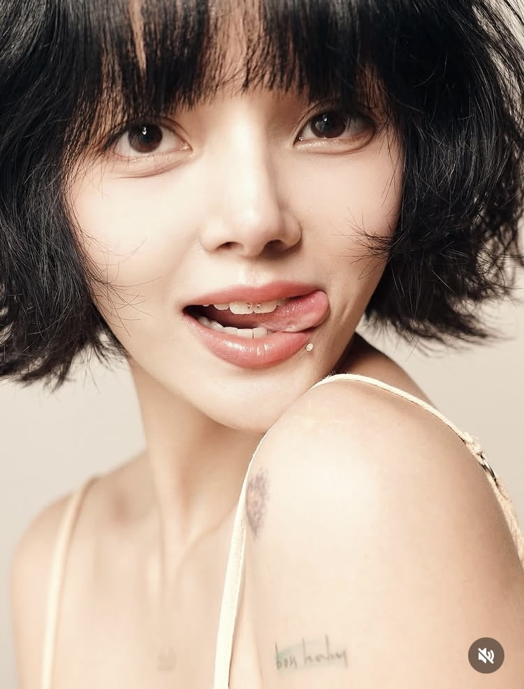 ‘AOA 출신’ 지민, 춥지도 않나…레이스 나시로 파격적인 노출