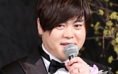 [종합] '소율♥' 문희준, 마약 소지로 美서 구금됐다…불법체류 자백 "공항서 끌려가" ('짠한형')