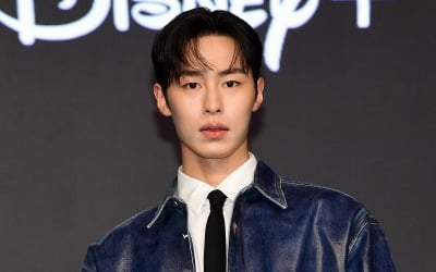 [공식] 이재욱, 데뷔 8년 차에 겹경사 터졌다…'마지막 썸머' 1인 2역→아시아 팬미팅 투어 개최