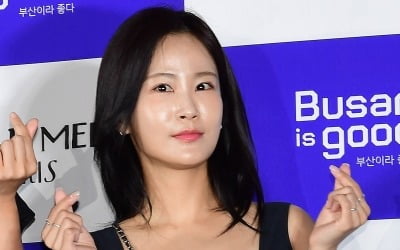 [공식] '김준호♥' 김지민, 결혼 3개월 차에 기쁜 소식…"소리만 들리면 현관문으로 뛰어가" ('개늑시')