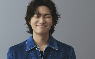 Lyn Makes Her Debut as Music Show Host Amidst Changes in 'Korean-Japanese Top Ten Show'