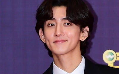'한지민♥' 최정훈, 3살 연상과 입 맞춘다…유재석도 환호, "드디어 하는구나" ('놀뭐')