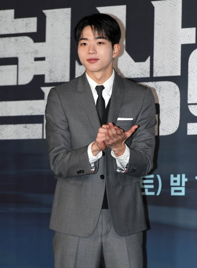 '전교 1등→의사' 차강윤, 이번엔 명문대 학생 됐다…"또 다른 모습 보여드릴 것" ('김부장')