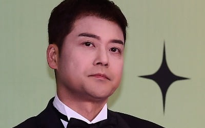 '47세' 전현무, 이러니 결혼을 못하지…"떠받들어주는 여자 너무 좋아" ('독사과2')