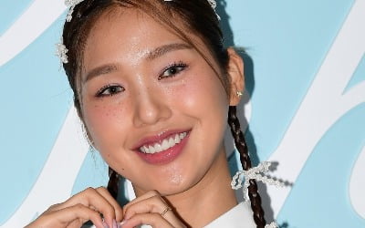[공식] 오마이걸 미미, 마침내 벅찬 소식 전했다…연예인 심사위원 발탁 '찐 디저트 덕후' ('천하제빵')