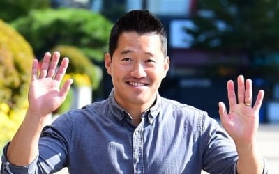 Dog Trainer Kang Hyung-wook Resolves Canine Issues on 'Time of Dogs and Wolves'