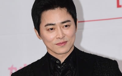 조정석, ♥거미 둘째 임신 중 겹경사 터졌다…"모두 감사해, 열심히 보답할 것" ('황금영화상')