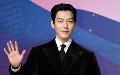 '신민아♥' 김우빈, 마침내 기쁜 소식 알렸다…예능 '핑계고'→'용타로' 나란히 출격