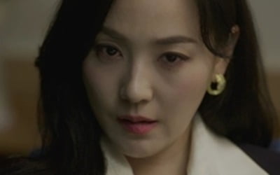 [종합] 유진 딸, 학폭 가해자였다…영상 증거 확인, 같은 반 친구 거칠게 폭행 ('퍼스트레이디')