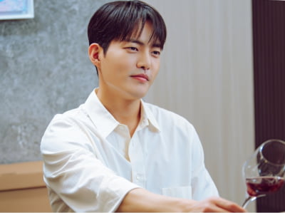 '김고은 전남친' 김건우, 항소심 전문 변호사 됐다…승소율 99%의 실력자 ('마지막 썸머')