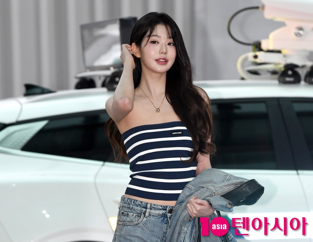 아이브 장원영, 청순한 긴머리 휘날리며...통통튀네[TEN포토+]