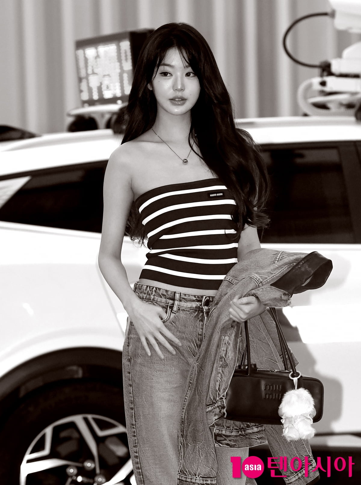 아이브 장원영, 흑백을 뚫고 나오는 남다른 아우라[TEN포토]