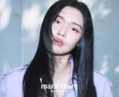 '이광수와 8년째 연애♥' 이선빈, 예쁨+잘생김 넘나드는 아찔한 매력…'화보장인' 클라스