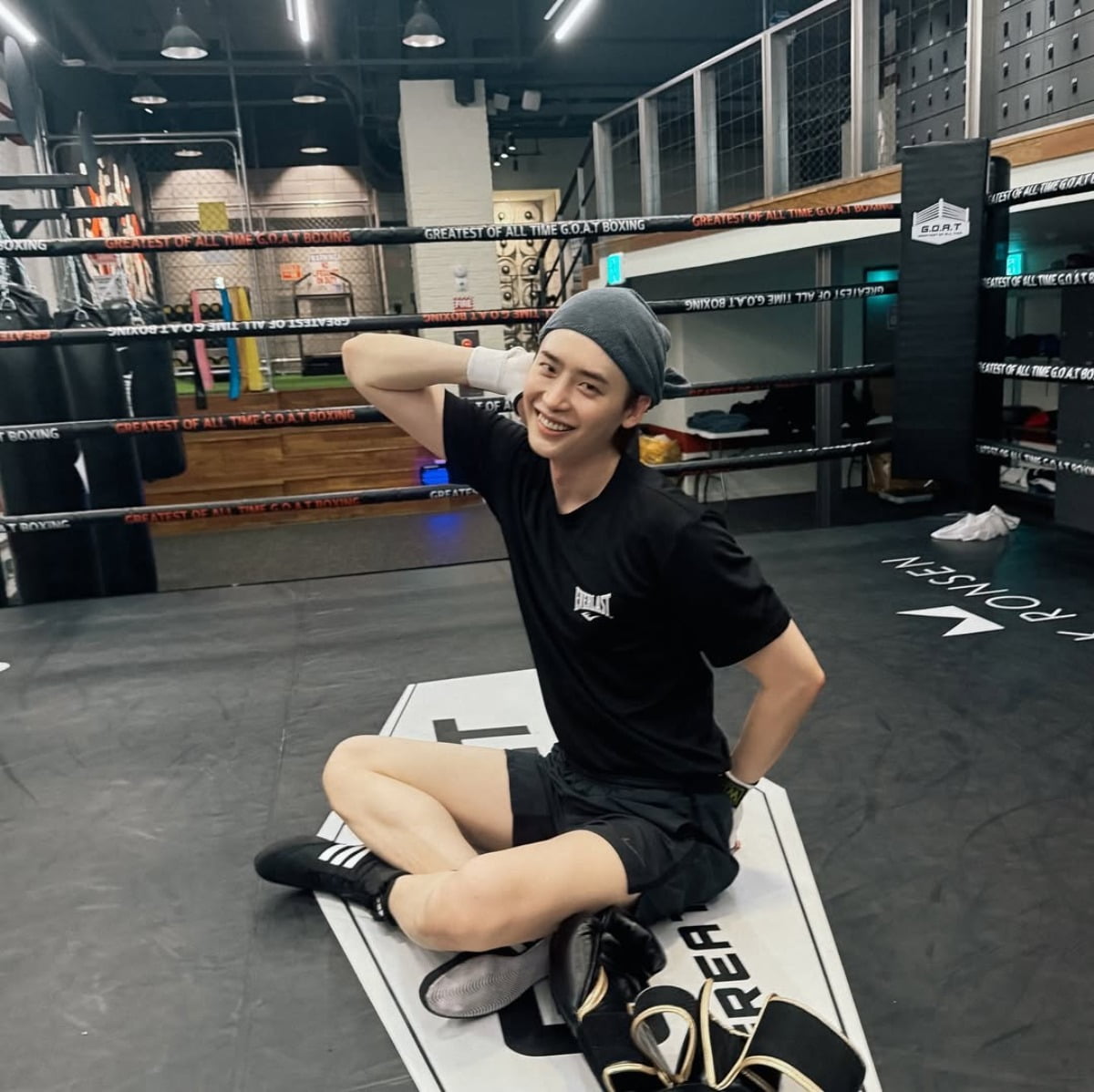 사진 = 이종석 인스타그램