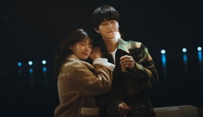 송중기, 시청률 1%대까지 떨어지더니…결국 결단 내렸다 '연속 방송 NO, 최종회 편성 미뤄' ('마이유스')