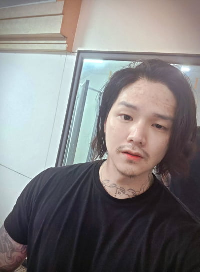 "호스트바·유흥주점 가는 아이돌 많아"…30대 유명 연예인, 16년 차에 충격 폭로 ('직업의')
