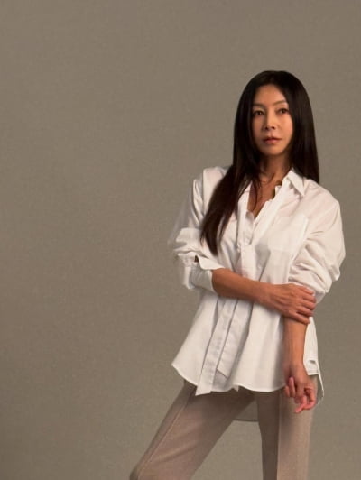 '62세' 황신혜, 나이 안 믿기는 탄탄한 몸매…'166cm·48kg' '자기관리 얼마나 혹독할까'