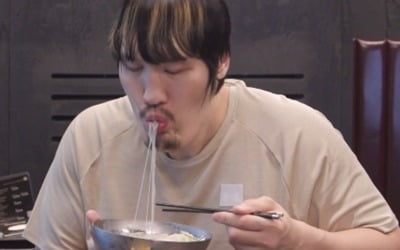 '44세 미혼' 최홍만, 218cm·156kg 라더니…"한 달 식비만 1000만원" ('전참시')