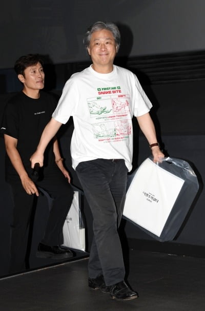 박찬욱 감독, '♥이민정' 이병헌에게 20년간 압박받았다…"어쩔 수 없이 캐스팅" ('인생이')