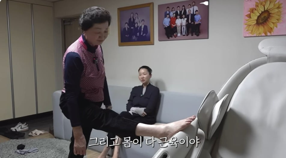 장윤주 母, '80세' 놀라운 건강 루틴 공개 "다리 찢기+방망이 1000회"
