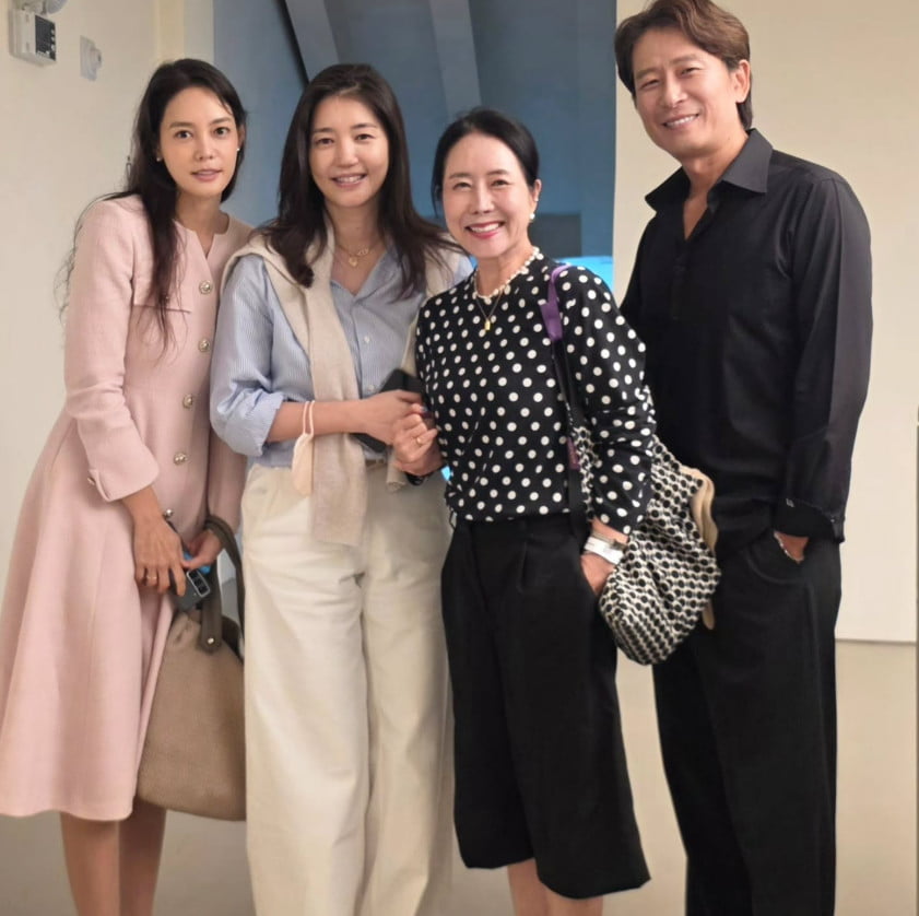 사진=윤영미 SNS