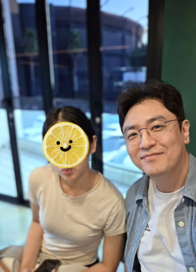 '14년 만에 파경' 최동석, 라멘집서 데이트 포착…달콤한 시간에 미소가 절로