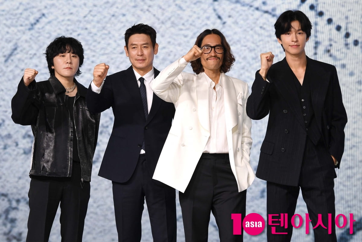 설경구-홍경-류승범-변성현 감독, 수상한 작전 영화 '굿뉴스' 파이팅![TEN포토+]