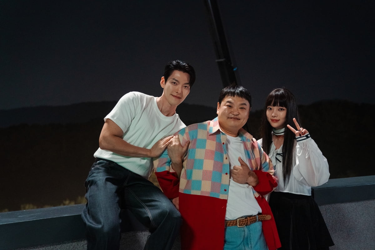 '기가지니' 김우빈♥수지, 결국 화제성 터졌다…'다 이루어질지니' 글로벌 1위[TEN이슈]