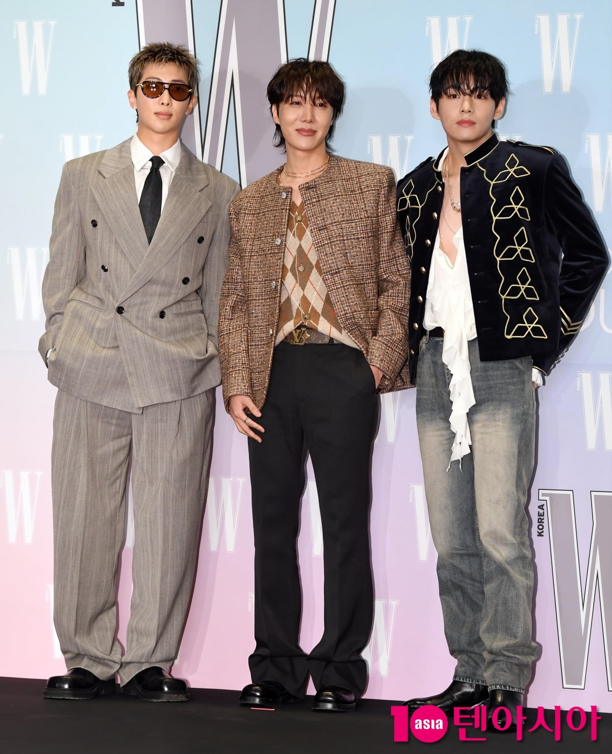 방탄소년단 RM-제이홉-뷔, 유방암 인식 향상 캠페인 참석[TEN포토+]