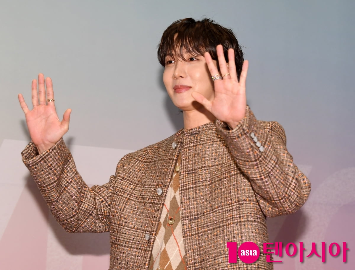 방탄소년단 제이홉, 가을을 입은 멋쟁이[TEN포토+]