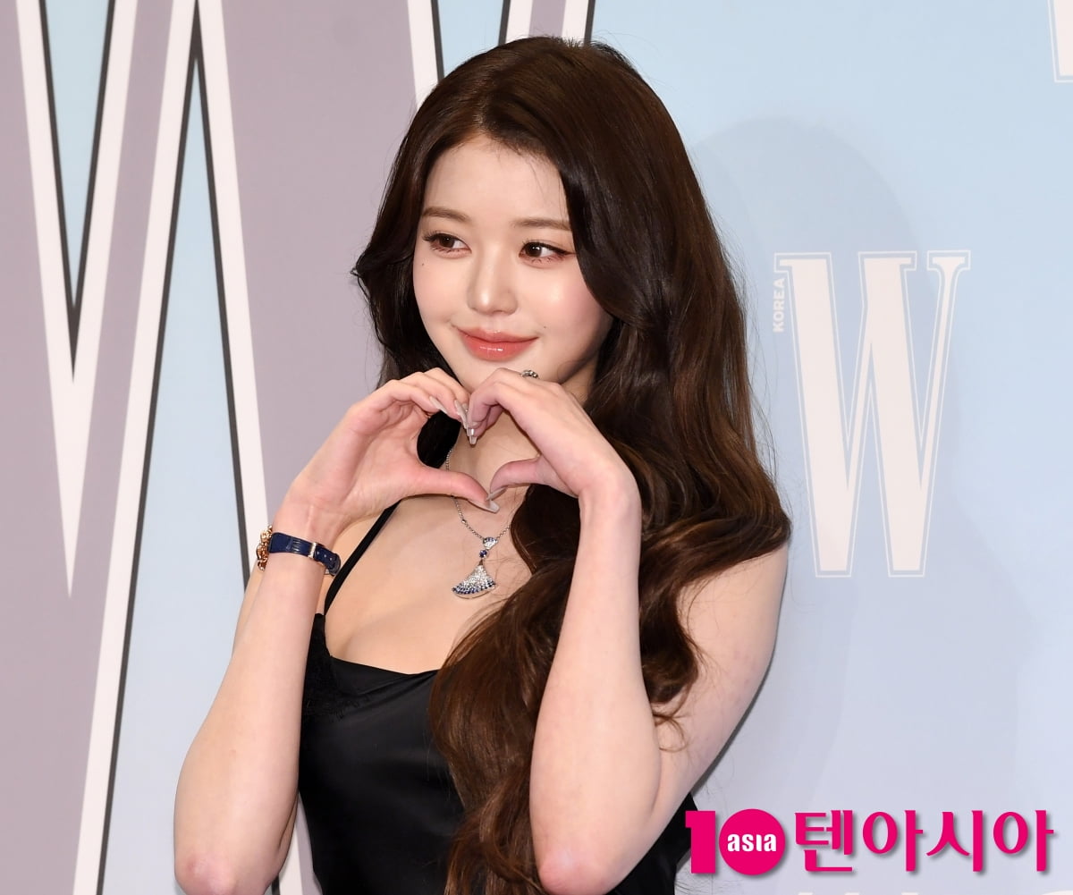 아이브 장원영, 예쁨주의보...사랑해~[TEN포토+]